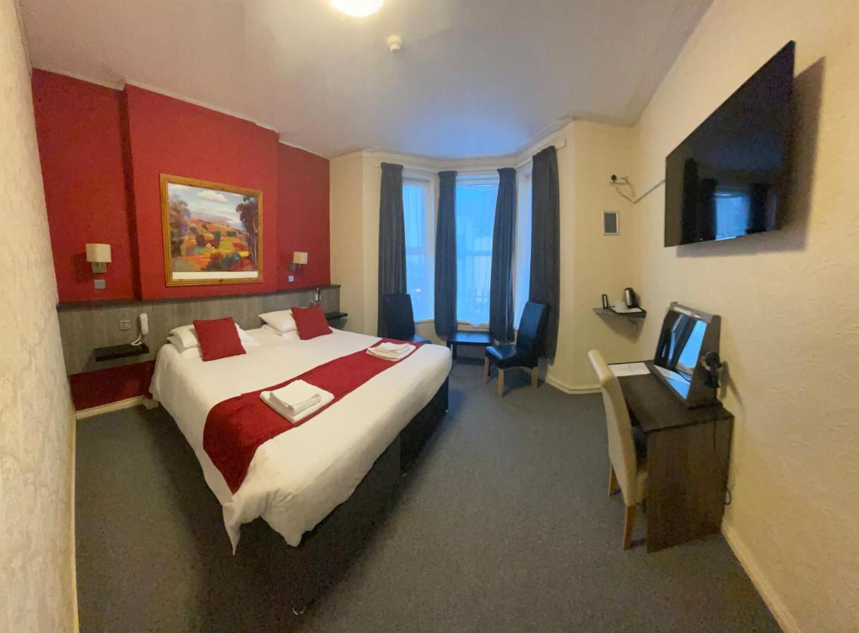 The Port Hotel Портраш Экстерьер фото