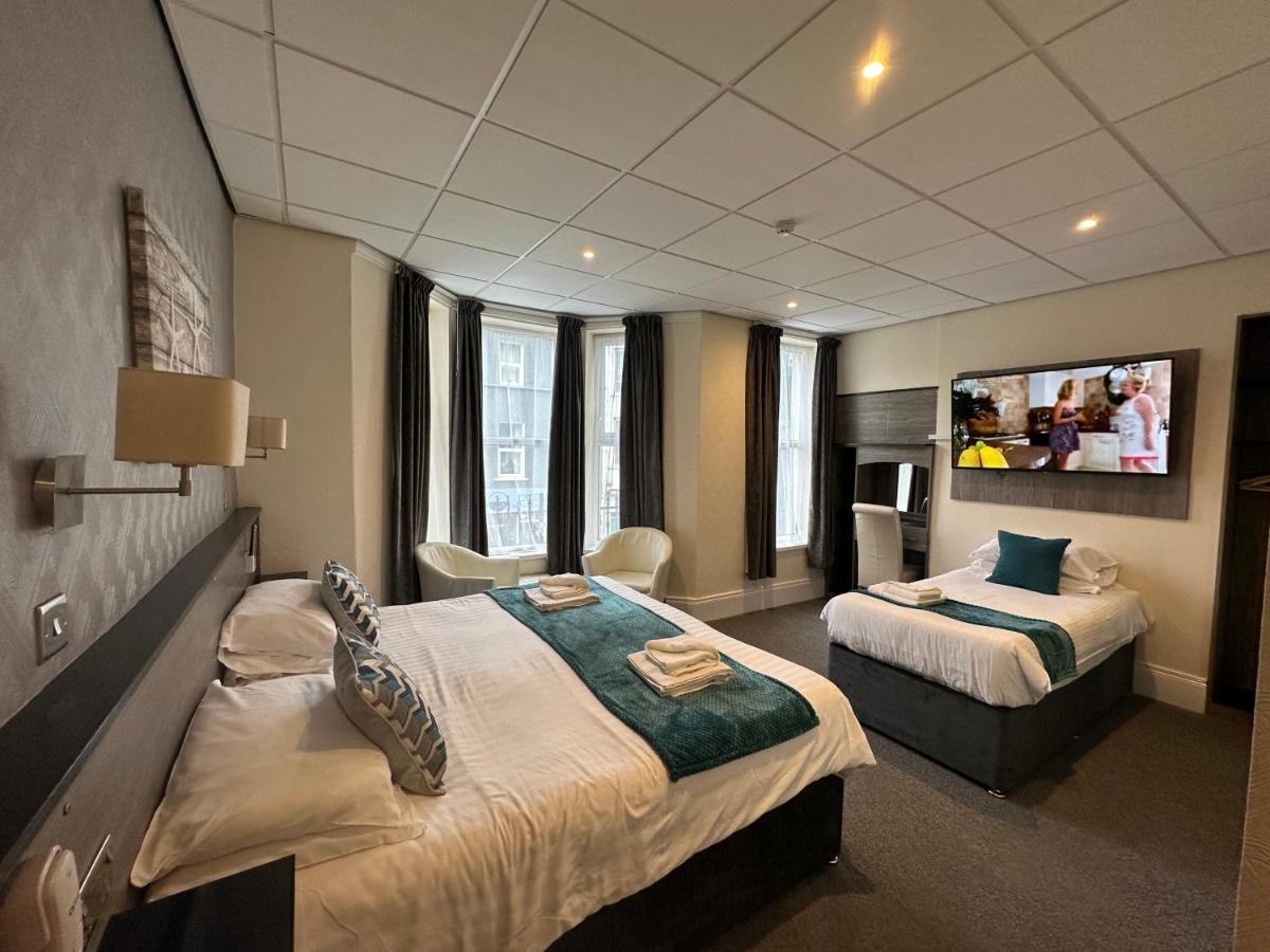 The Port Hotel Портраш Экстерьер фото